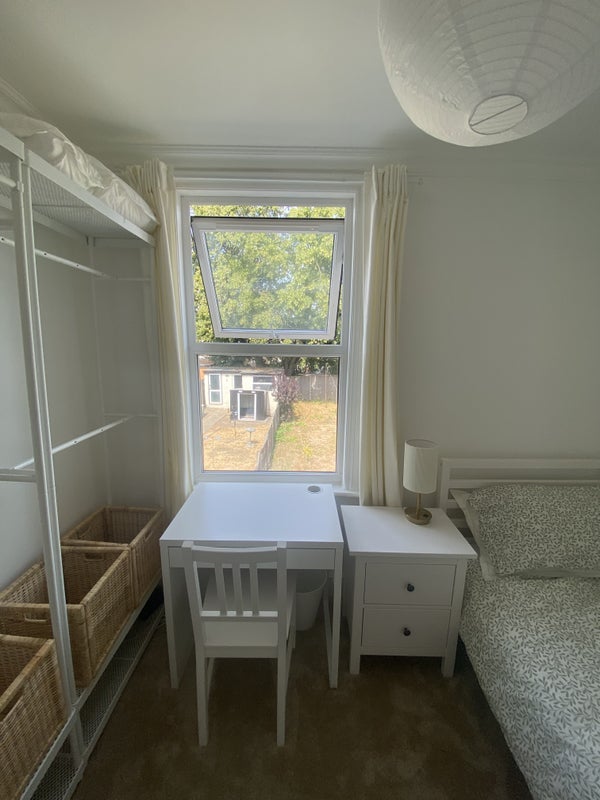 Room Edward Road in Greater London