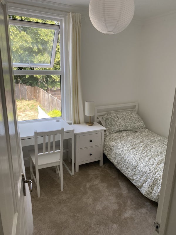Room Edward Road in Greater London