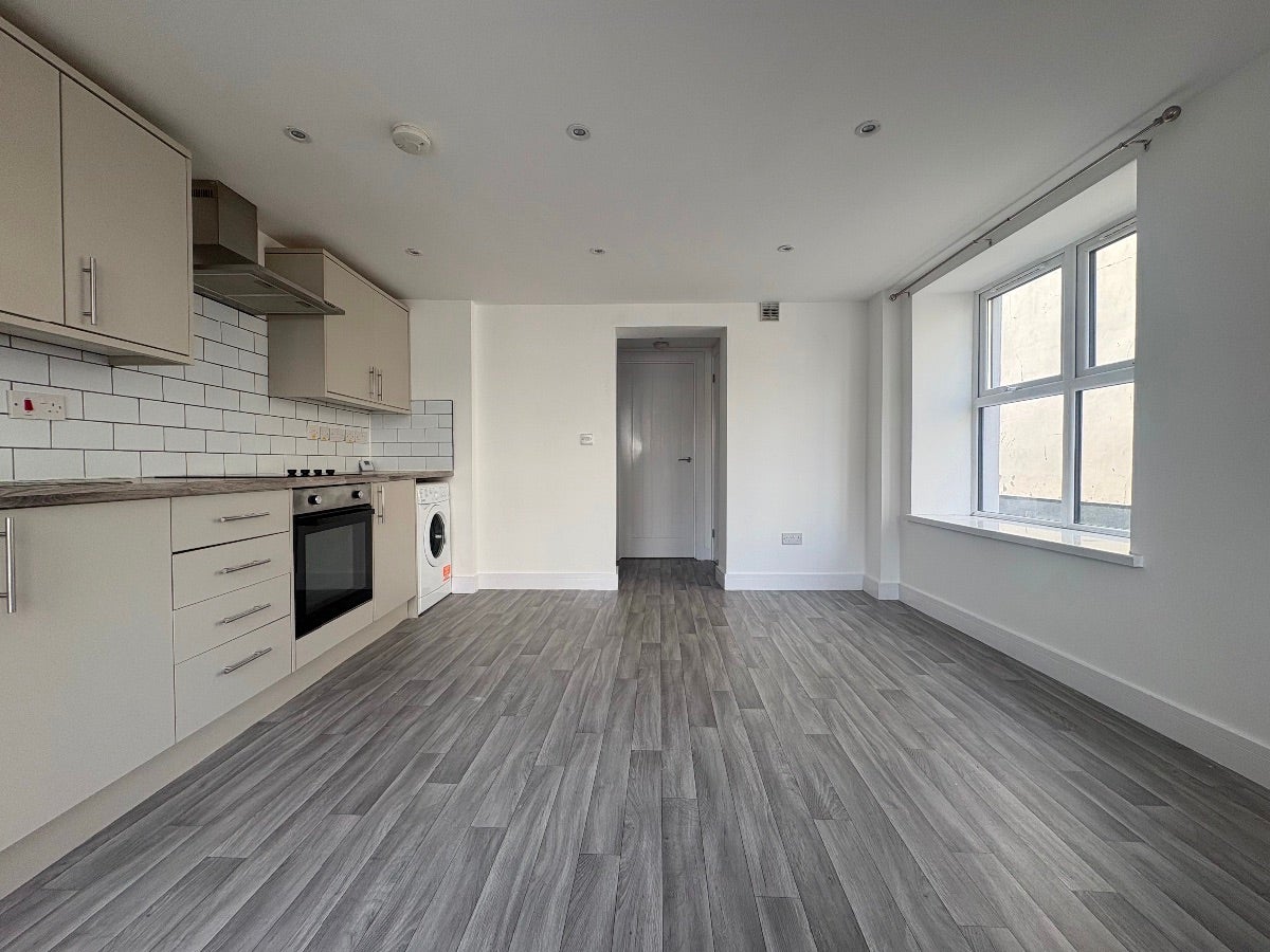 Flat Morgan Street in Tredegar