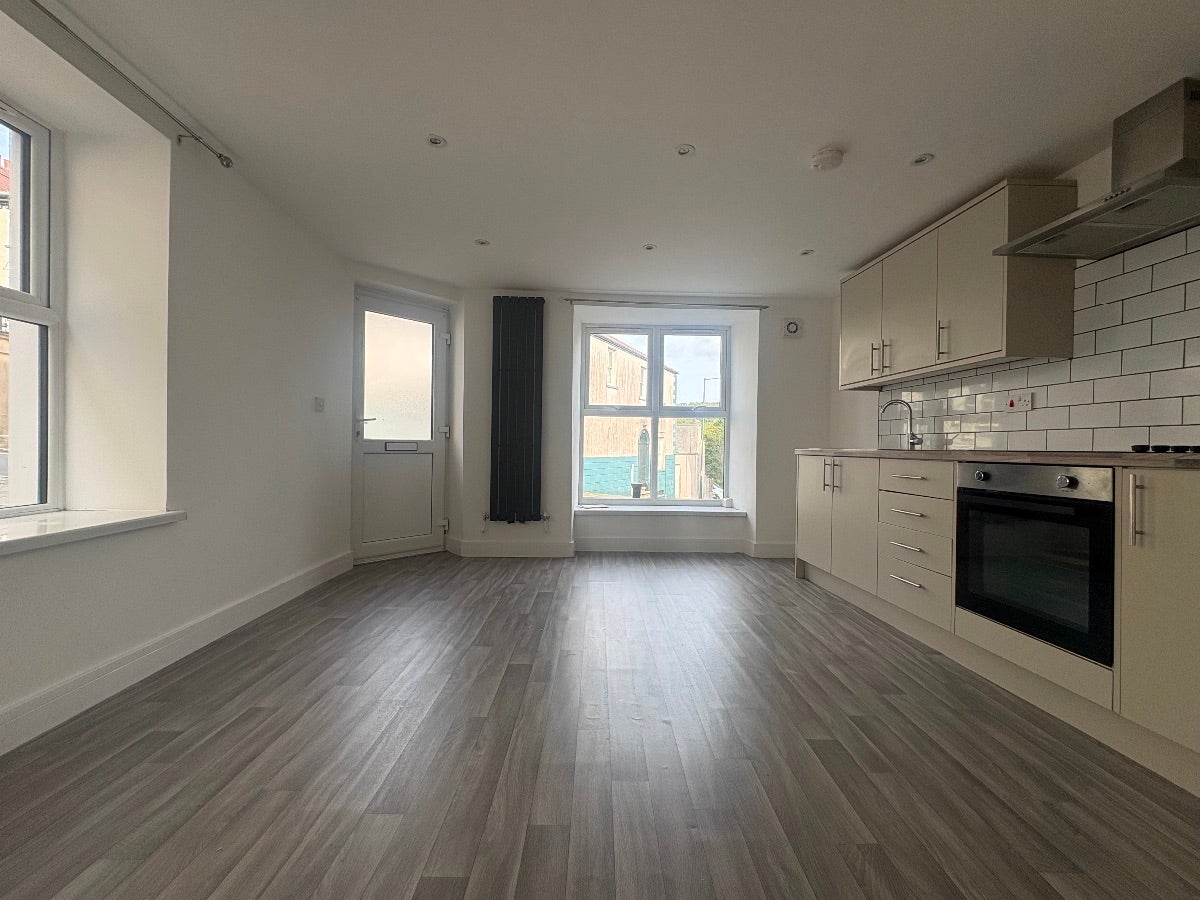 Flat Morgan Street in Tredegar