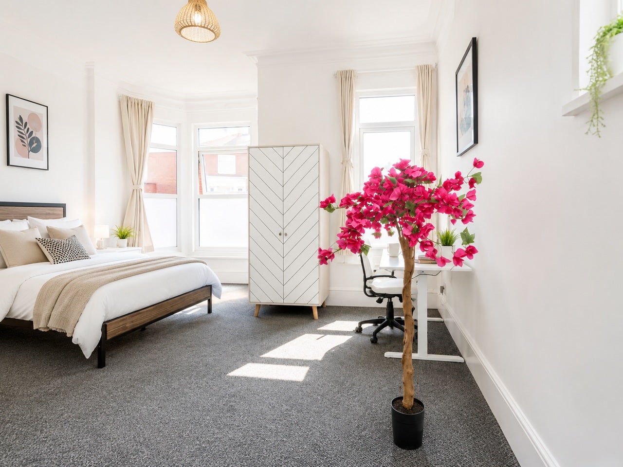 Room Waverley Road in Portsmouth