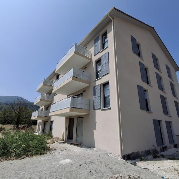 Flat Rue du Parc in Fures