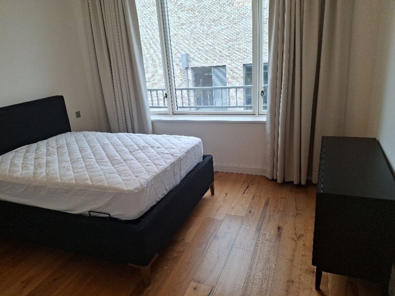Room Cloud Street in Greater London