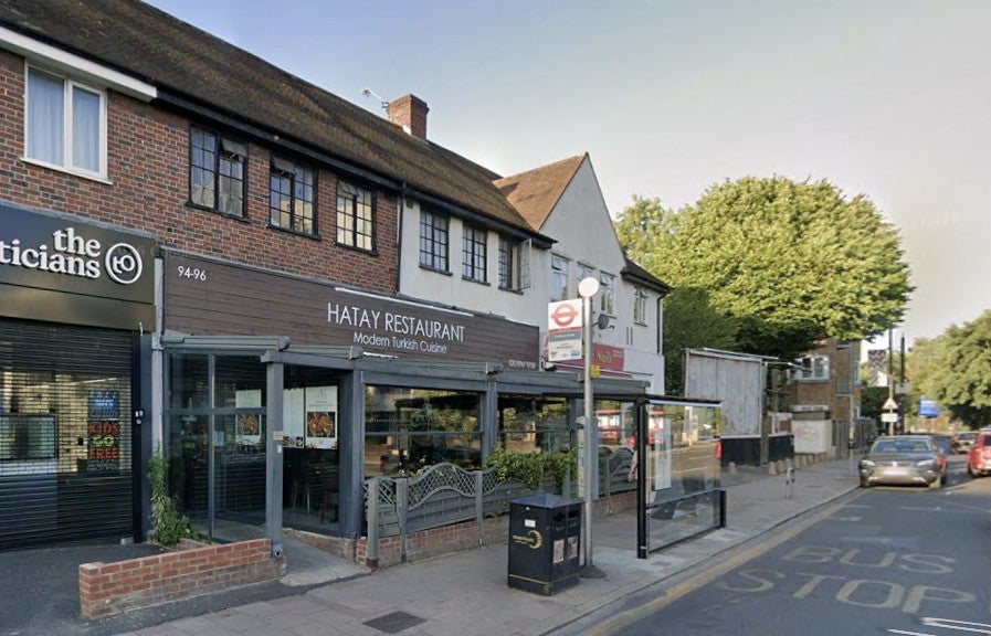 Flat Coombe Lane in Greater London
