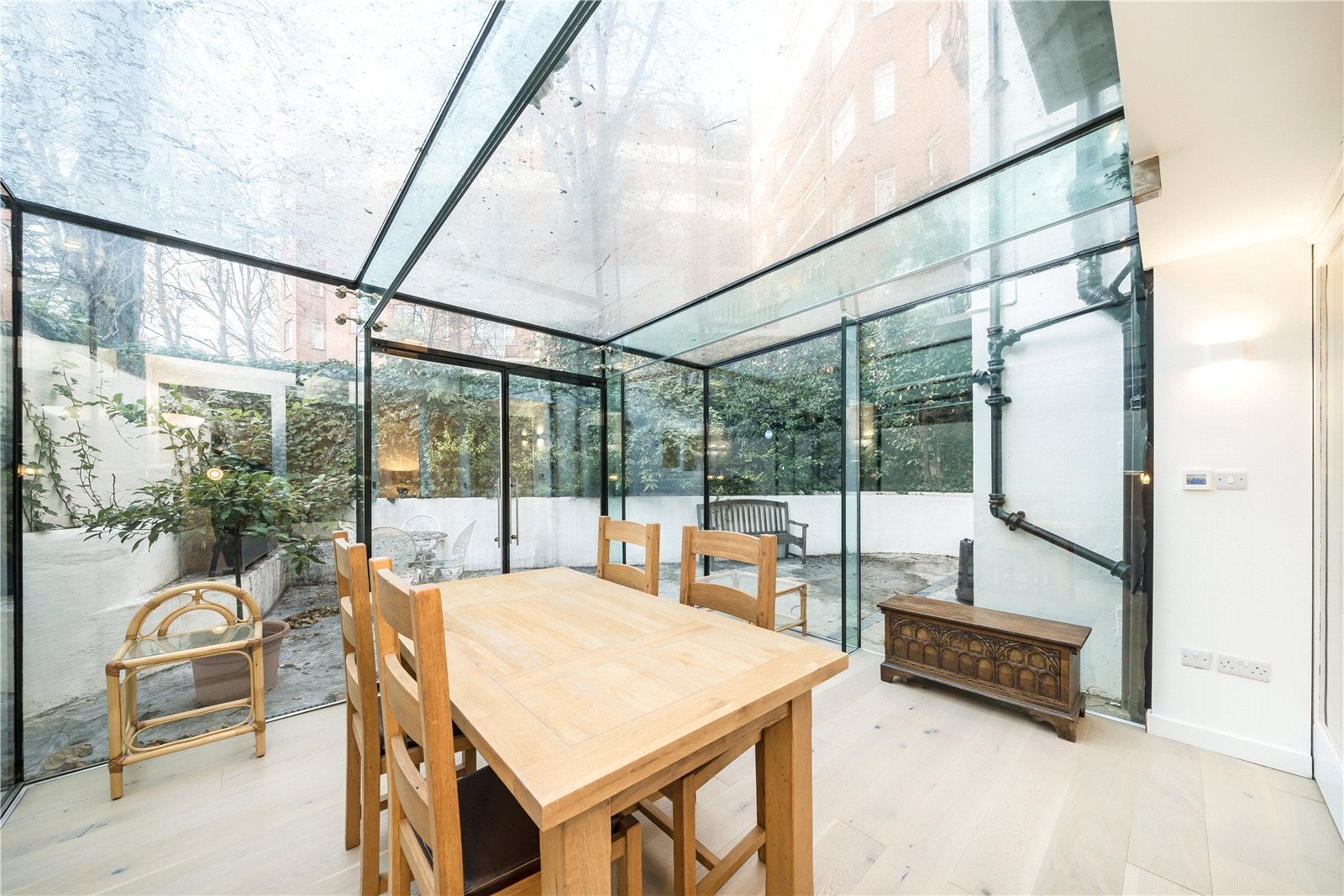 Flat Addison Road in Greater London
