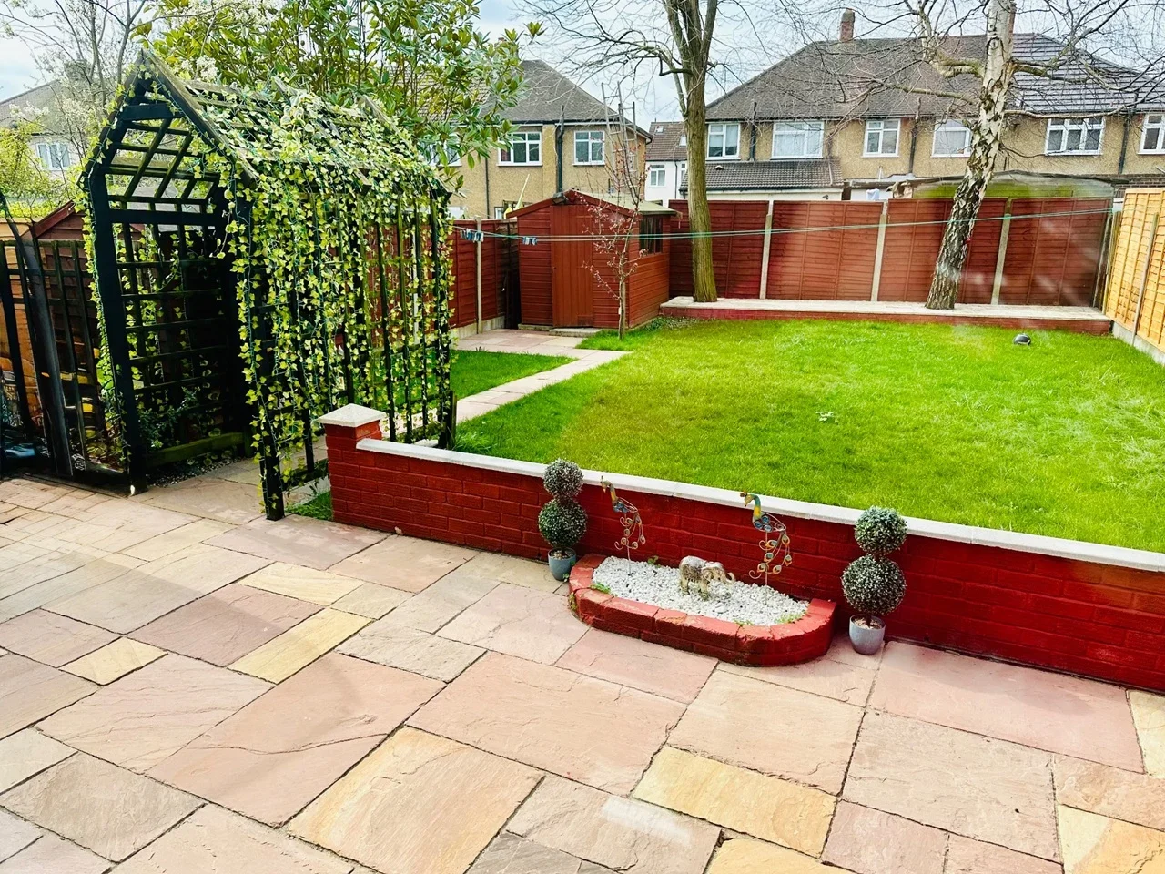 Room Havering Road in Greater London