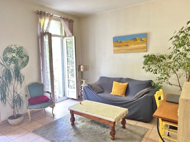 Flat Chemin de la Sabatière d'en Haut in Aubagne
