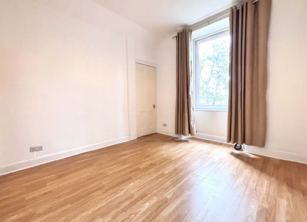 Flat Westfield Road in City of Edinburgh