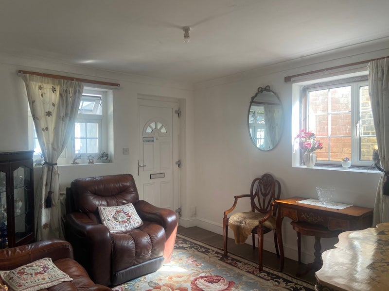 Room Arragon Road in Greater London