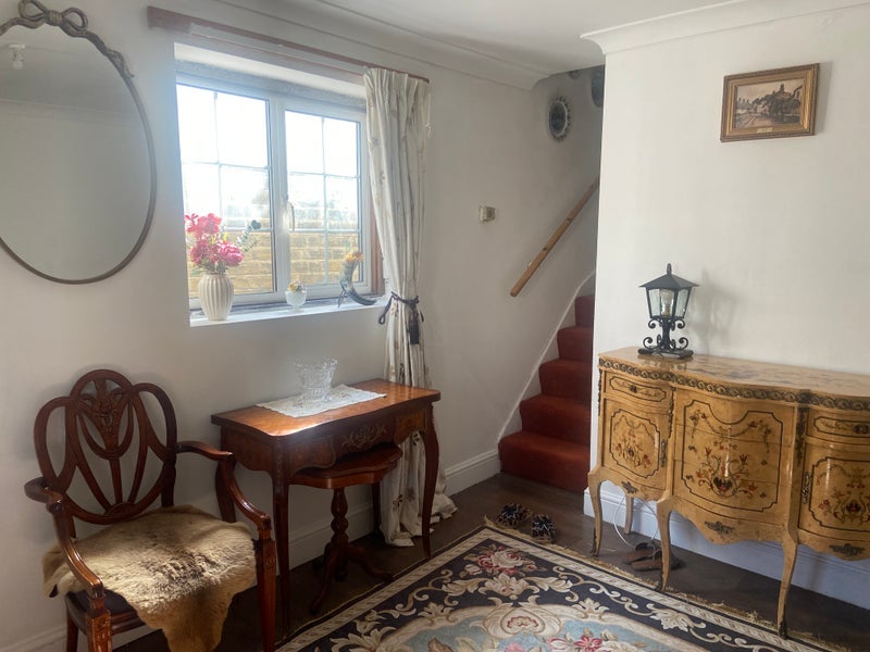 Room Arragon Road in Greater London