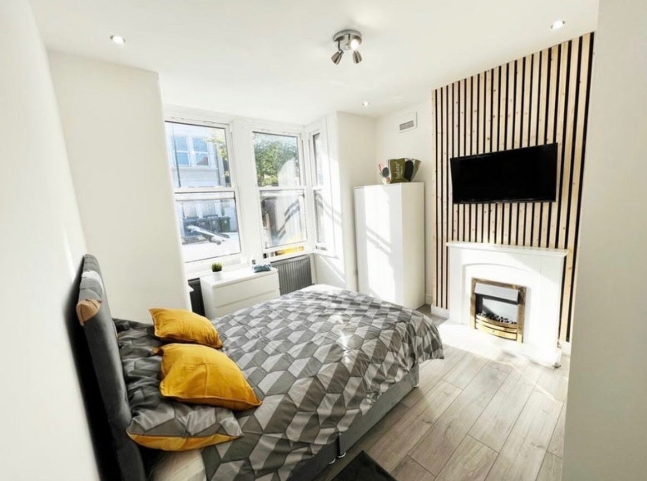 Room Minet Gardens in Greater London