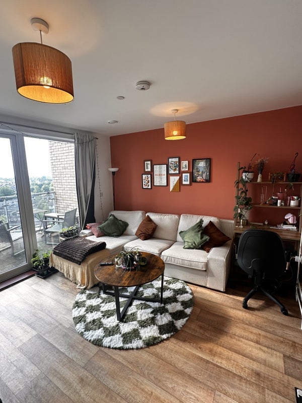 Room Loughborough Park in Greater London