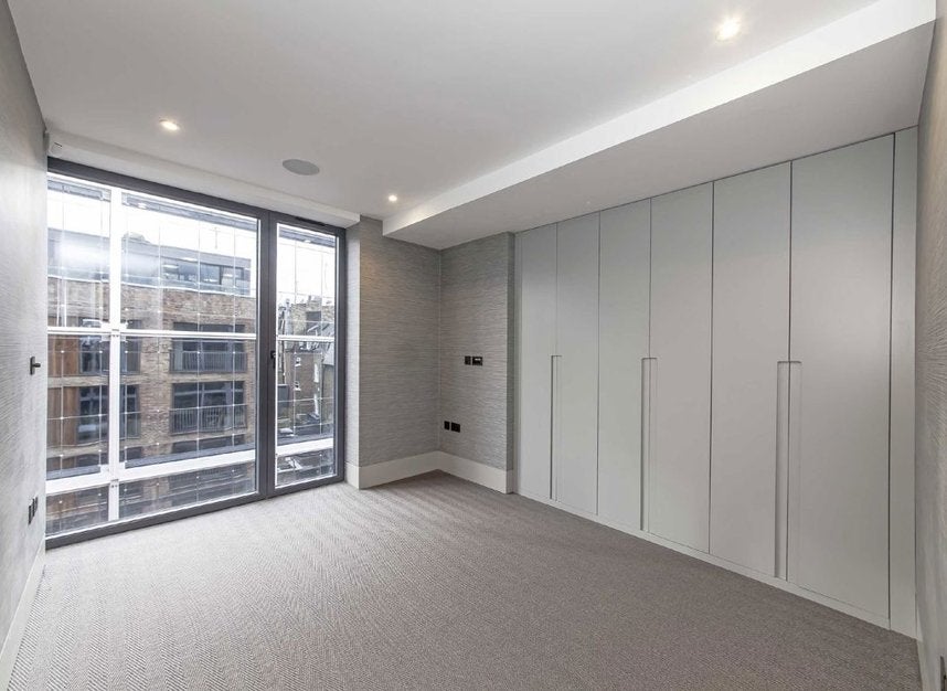 Flat North Mews in Greater London