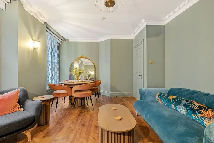 Flat Gloucester Place in City of Westminster
