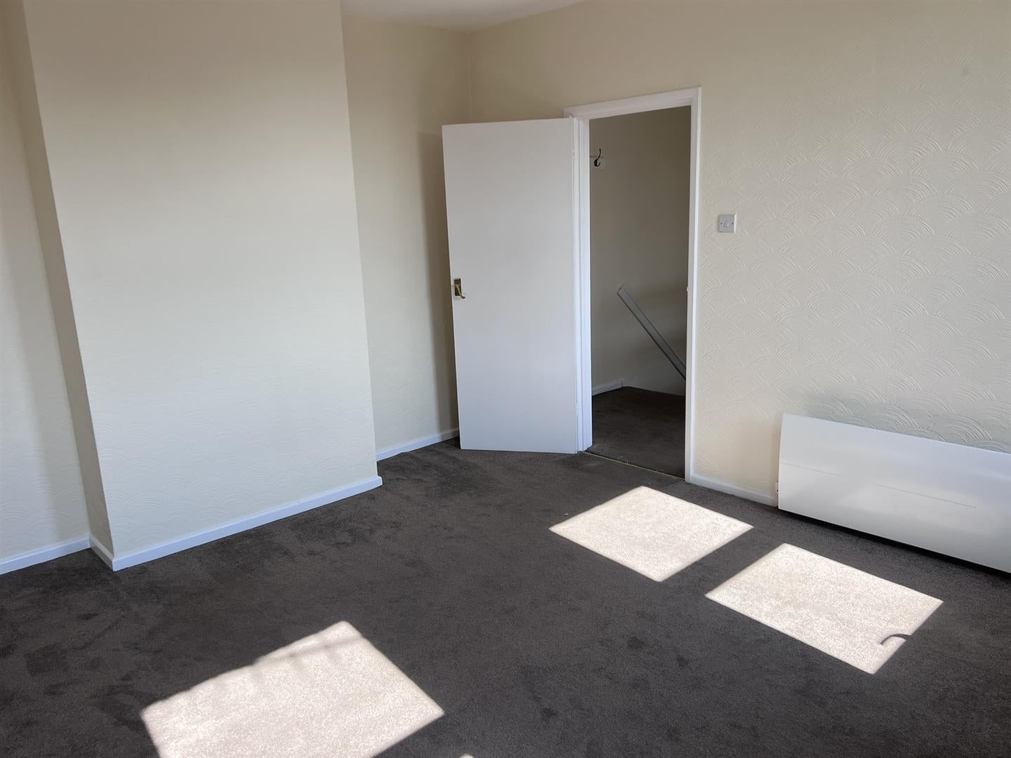 Flat Byron Road in Greater London