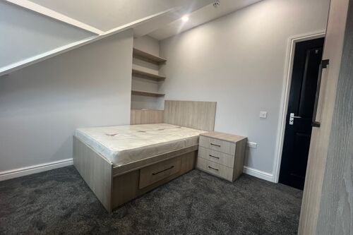 Flat Pearson Terrace in Leeds