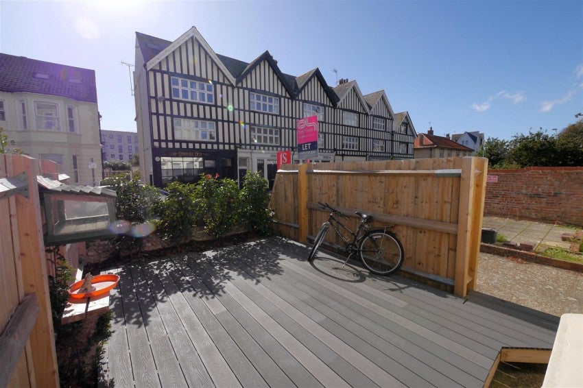 Flat Rowlands Road in Worthing