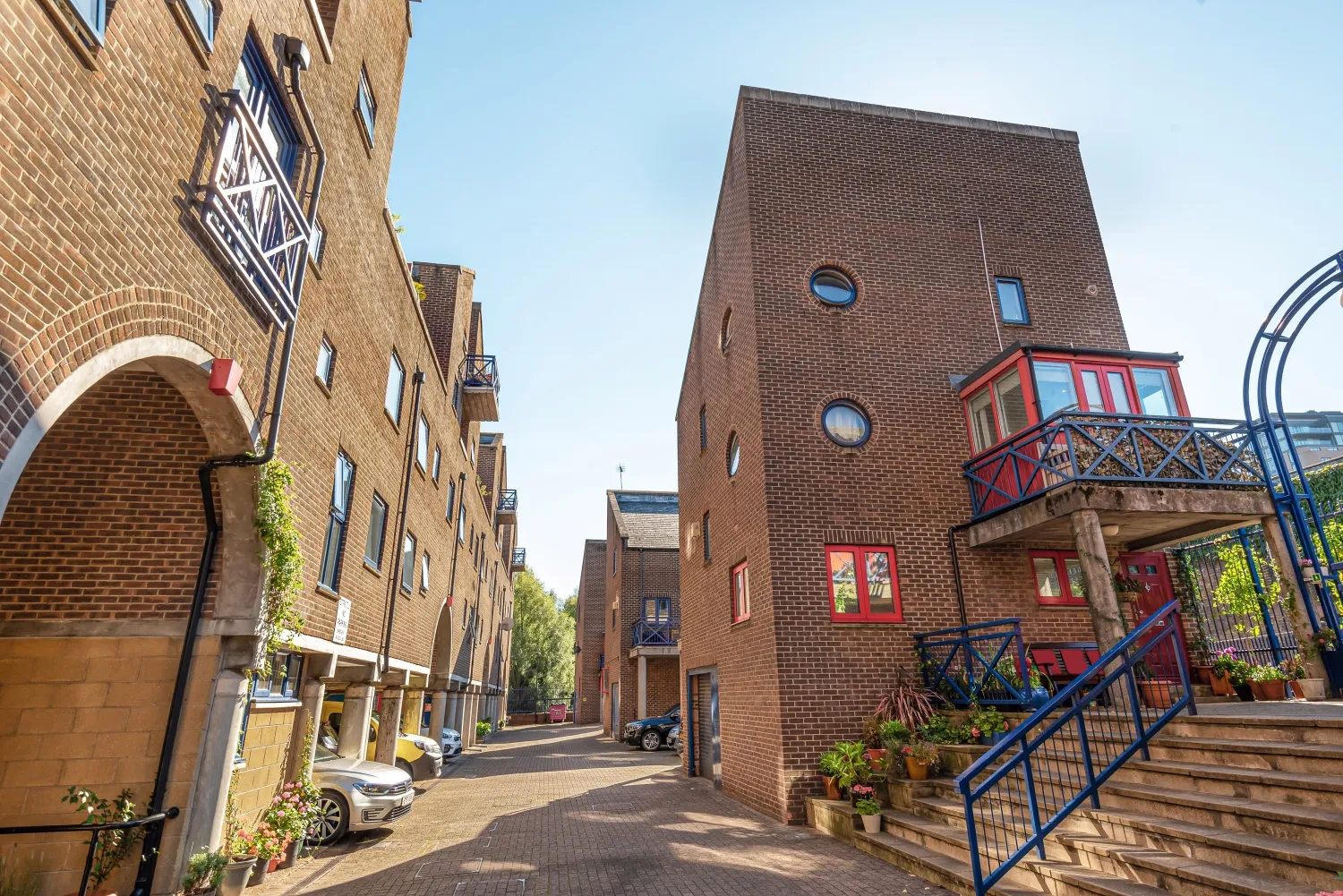 House Maynards Quay in Greater London