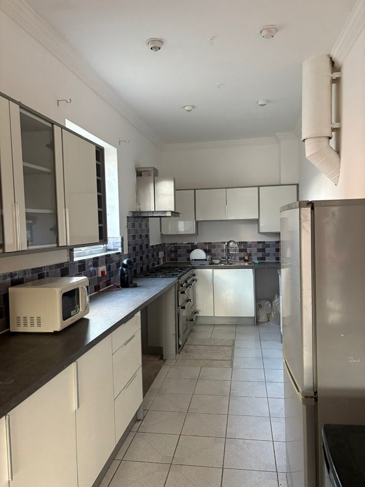 Room Avery Hill Road in Greater London