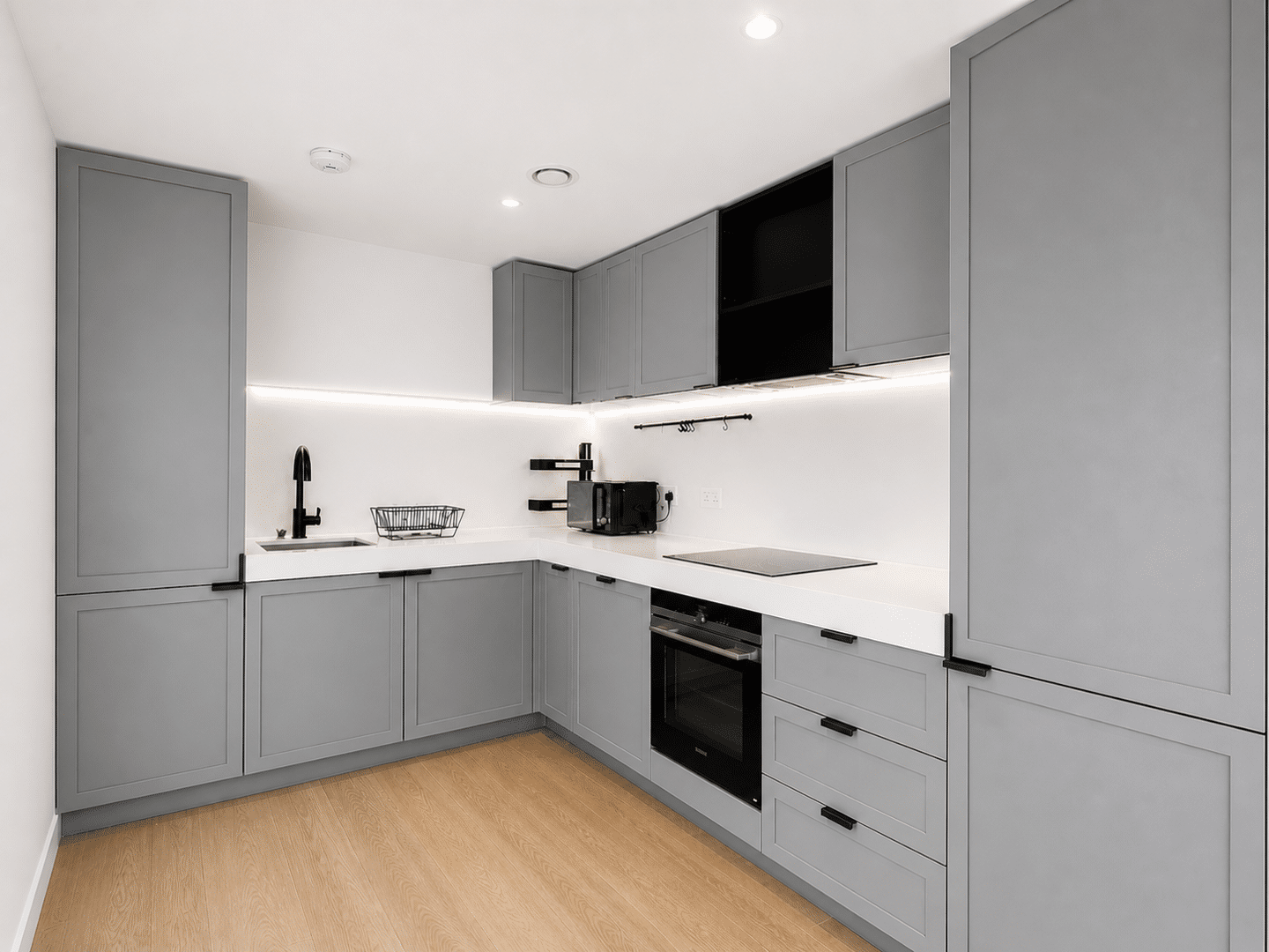 Flat Cutter Lane in Greater London