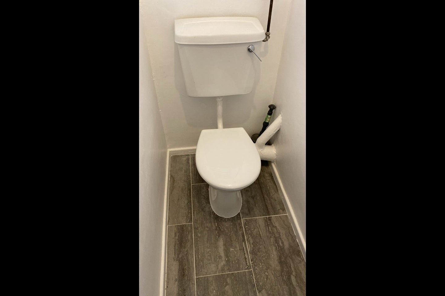 Room Grove Street in Greater London