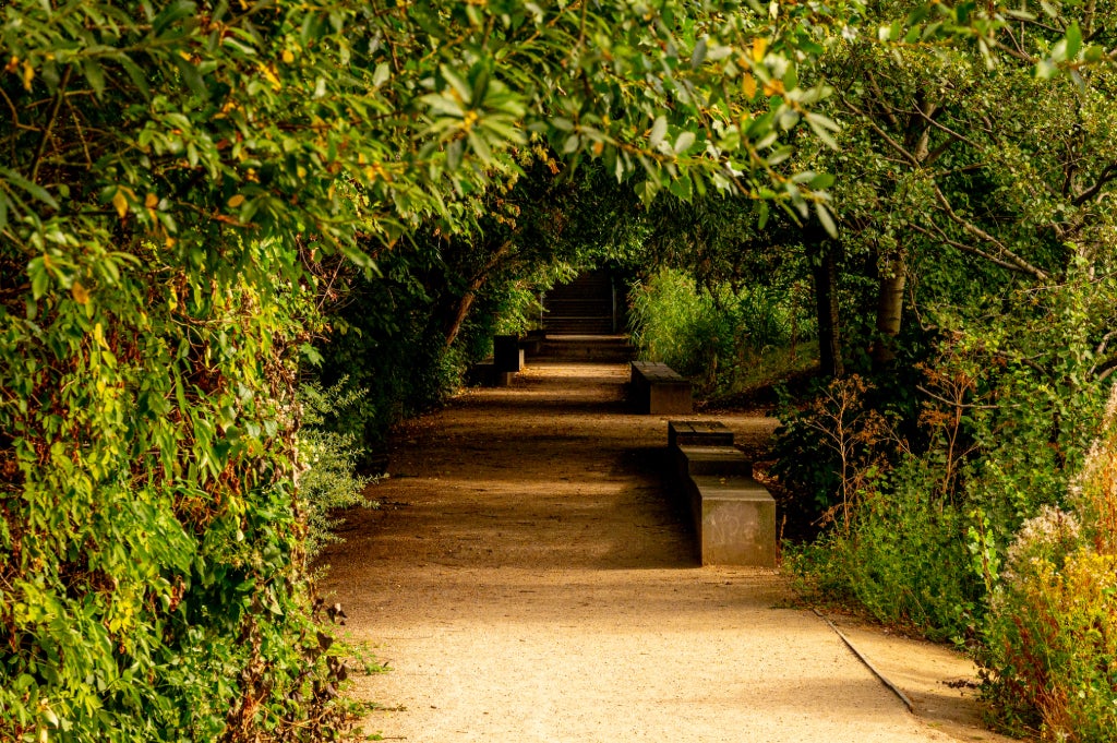 Flat Celebration Avenue in Greater London
