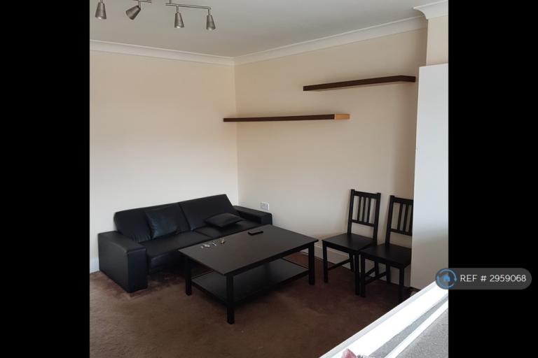 Flat Darkes Lane in Hertsmere