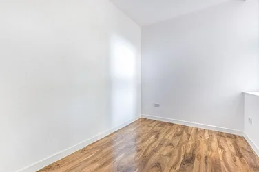 Flat Culverley Road in Greater London