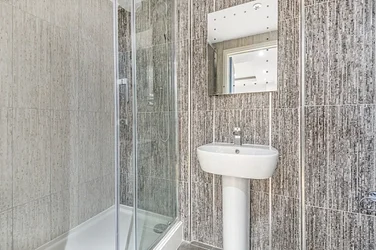 Flat Culverley Road in Greater London