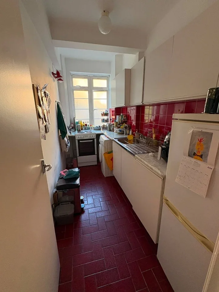 Flat Balham High Road in Greater London