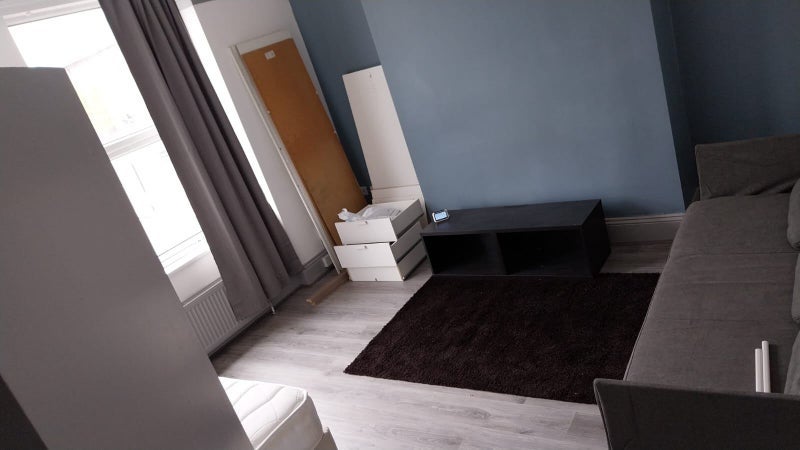 Room Durham Road in Gateshead