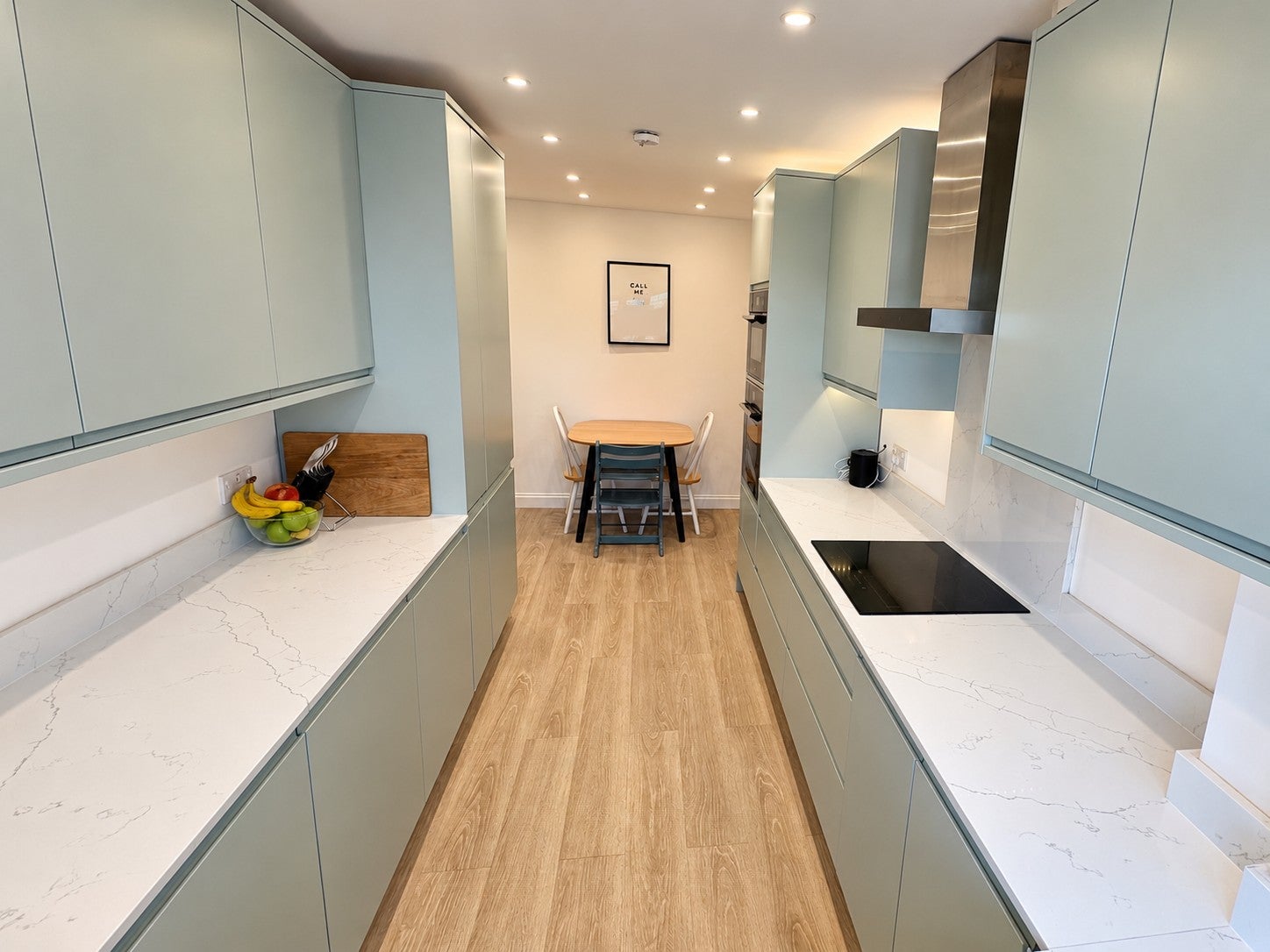 Flat Neeld Crescent in Greater London