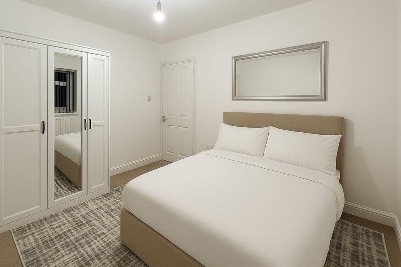 Room Beaumont Road in Slough
