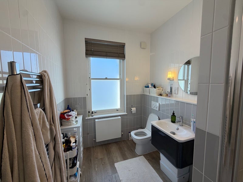 Room Crosland Place in Greater London