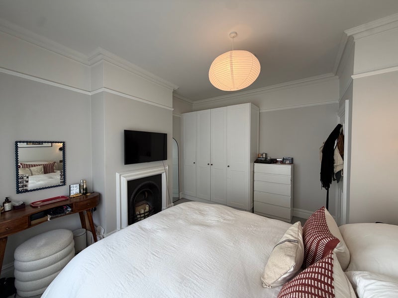 Room Crosland Place in Greater London
