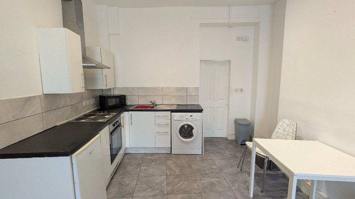 Flat Burt Street in Cardiff
