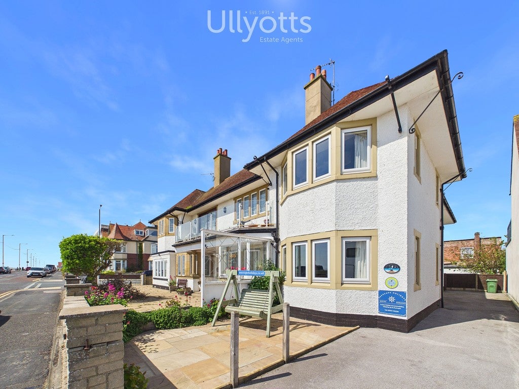 House Shaftesbury Road in Bridlington