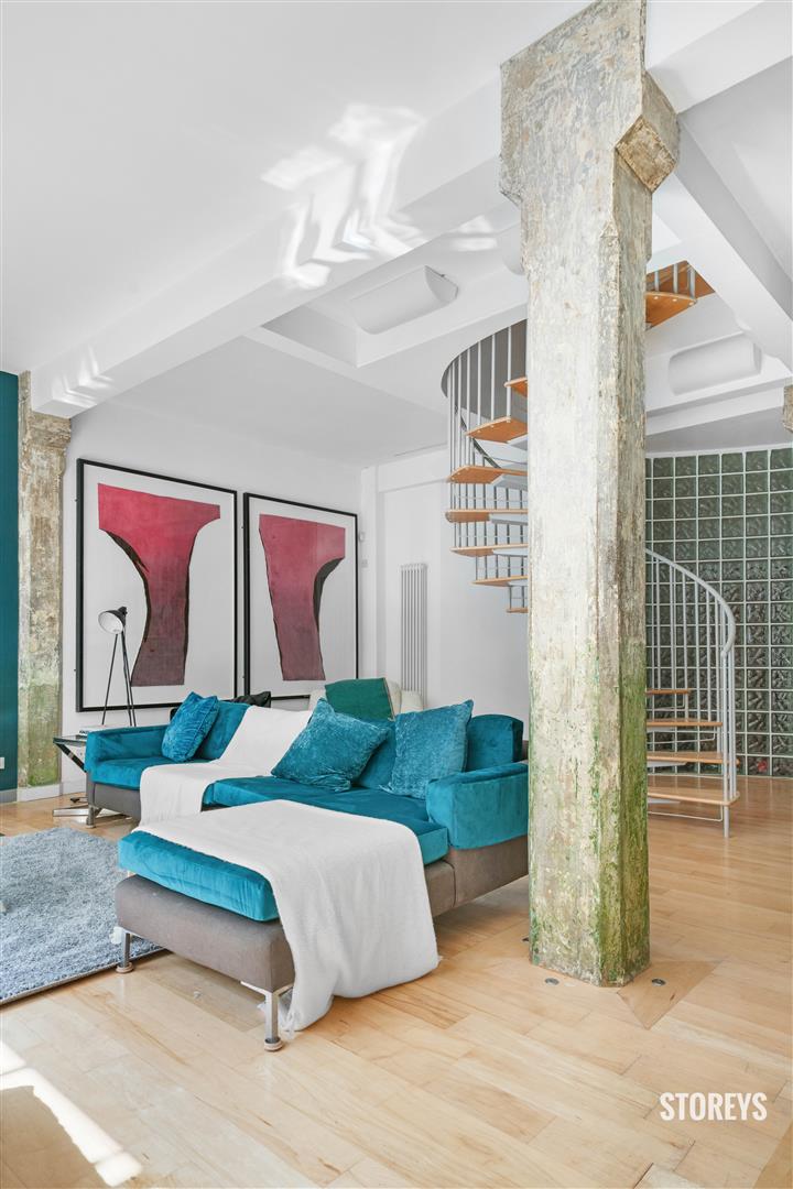 Flat New Inn Street in Greater London