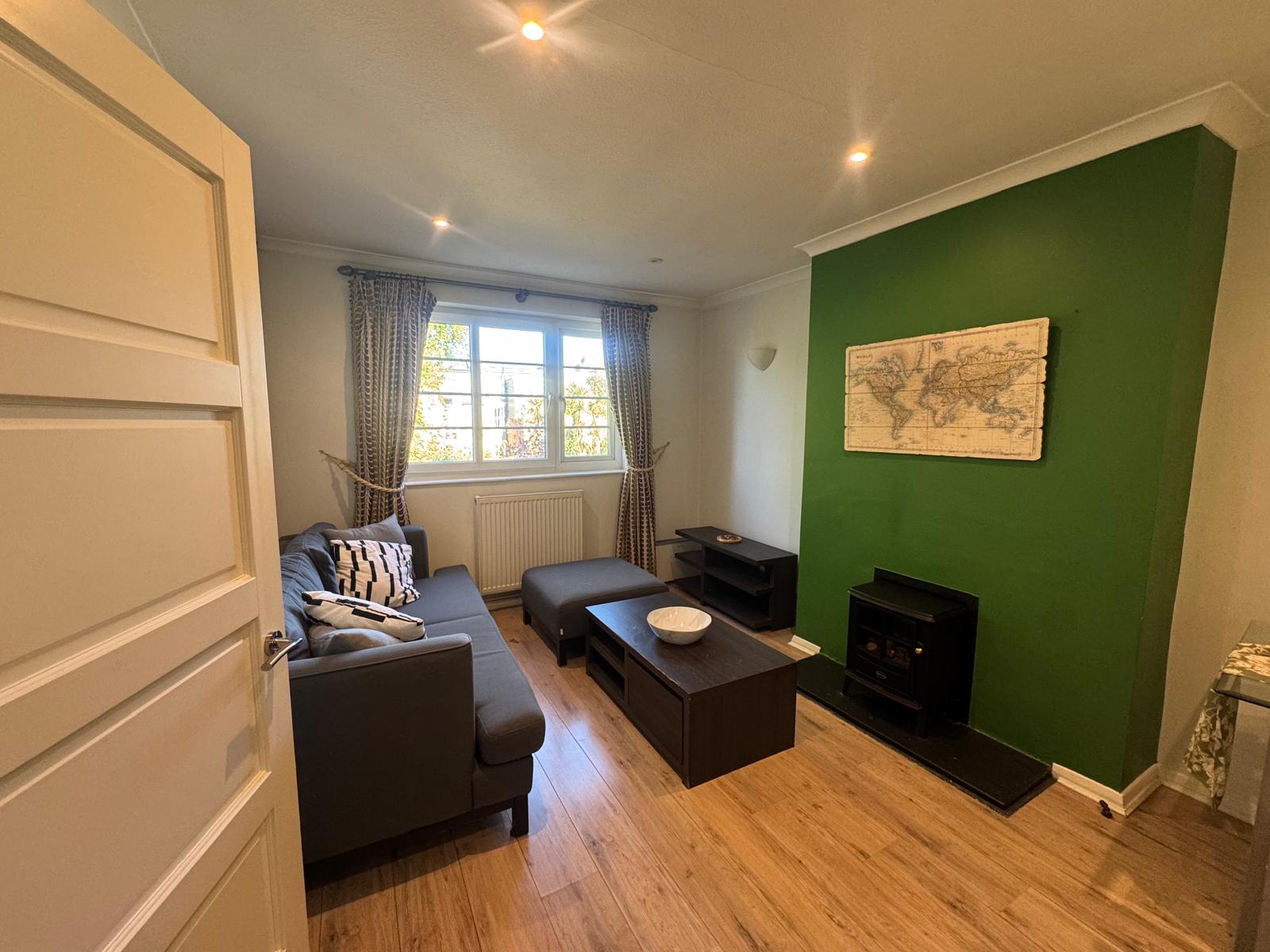 Flat Cambray Road in Greater London