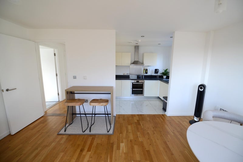 Flat Blackheath Hill in Greater London