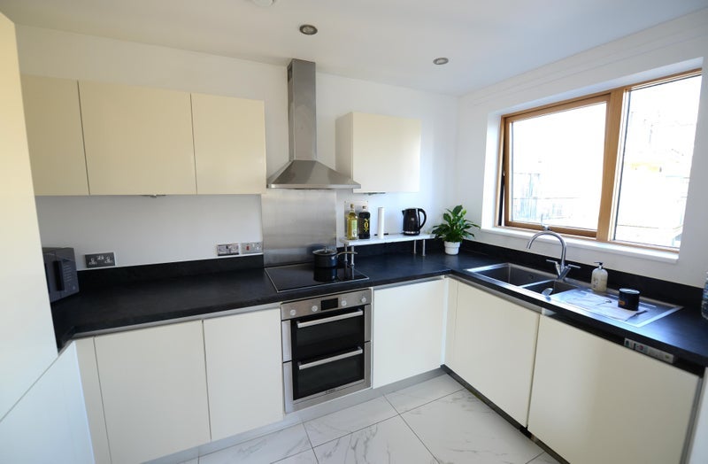 Flat Blackheath Hill in Greater London