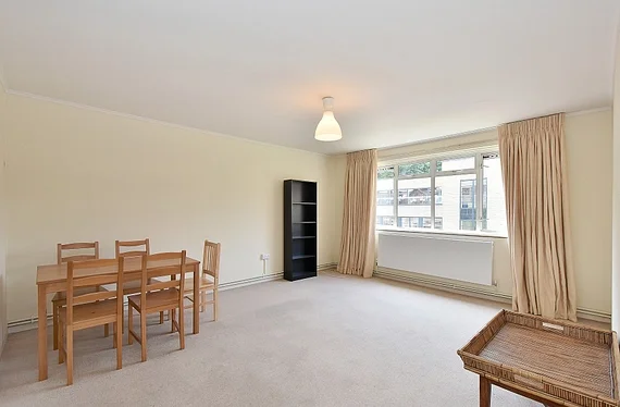 Flat Peterborough Road in Greater London