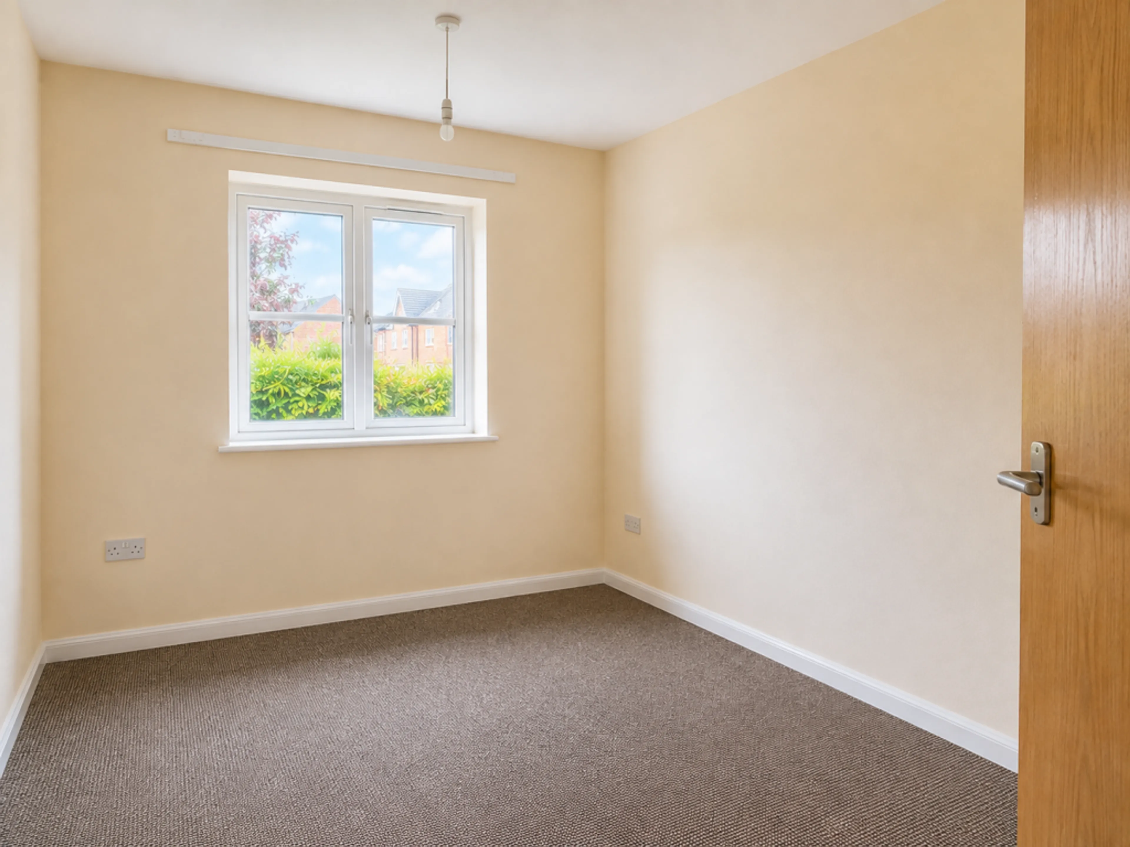 Flat Westleigh Close in Northampton