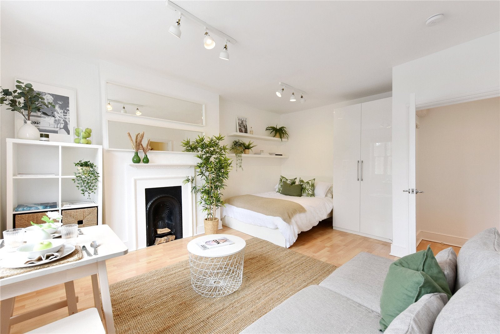 Flat Nottingham Place in City of Westminster