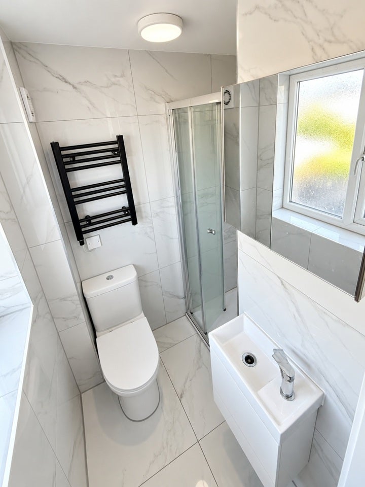 Flat Selan Gardens in Greater London