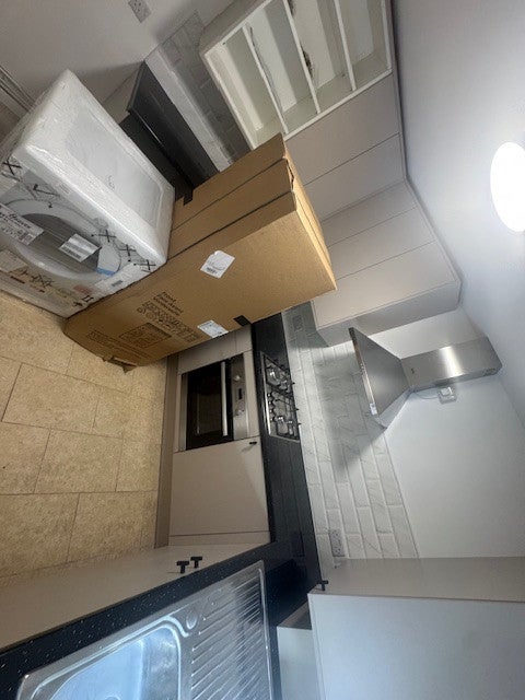 Flat Richmond Court in Luton