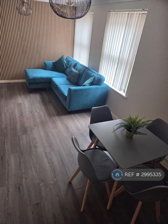 Flat Marbeck Close in Blunsdon St Andrew