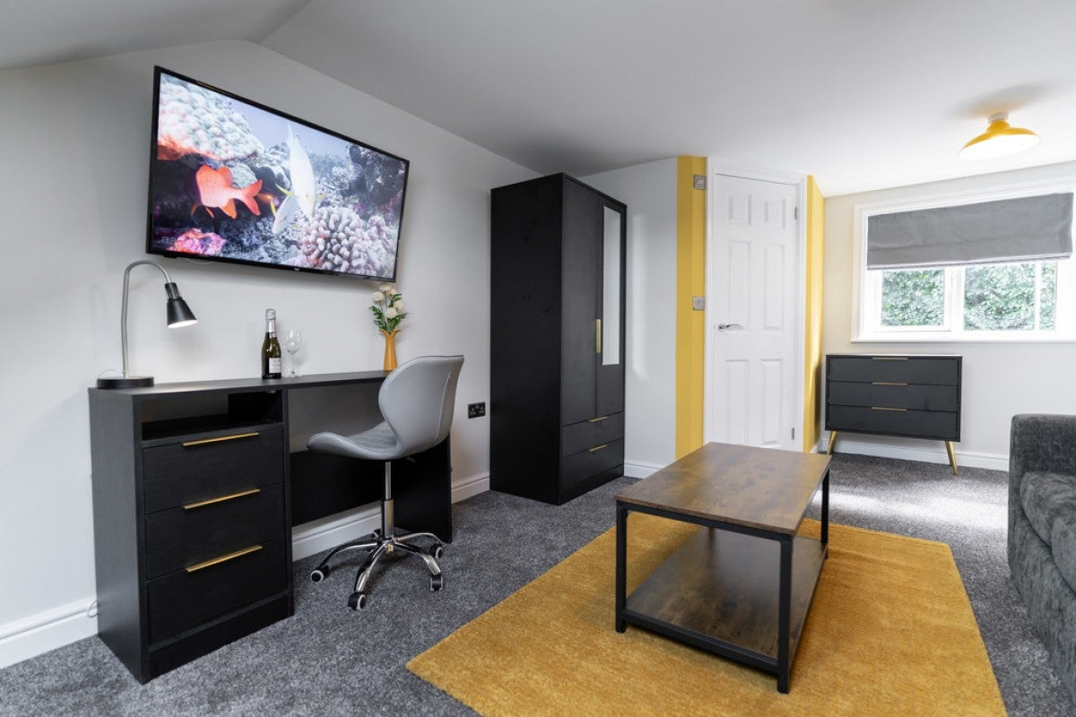 Room Ormsby Street in Reading