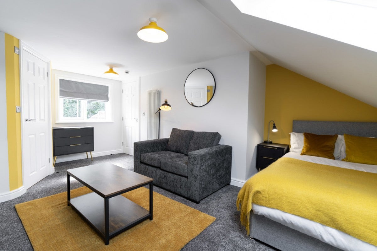 Room Ormsby Street in Reading