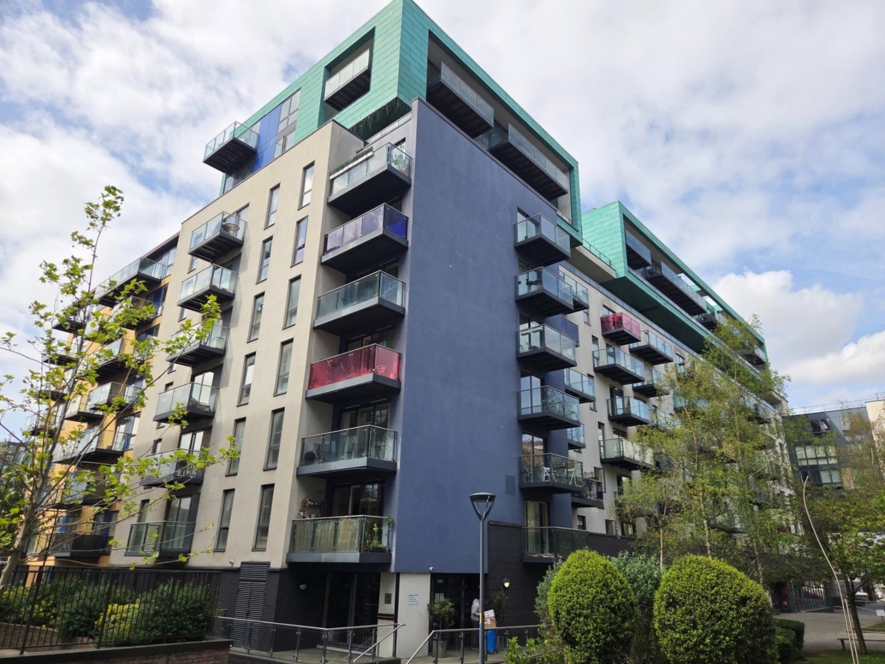 Flat Conington Road in Greater London
